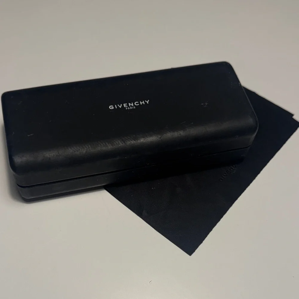 Givenchy GV 7187/F/S Black Oversized Sunglasses 62mm